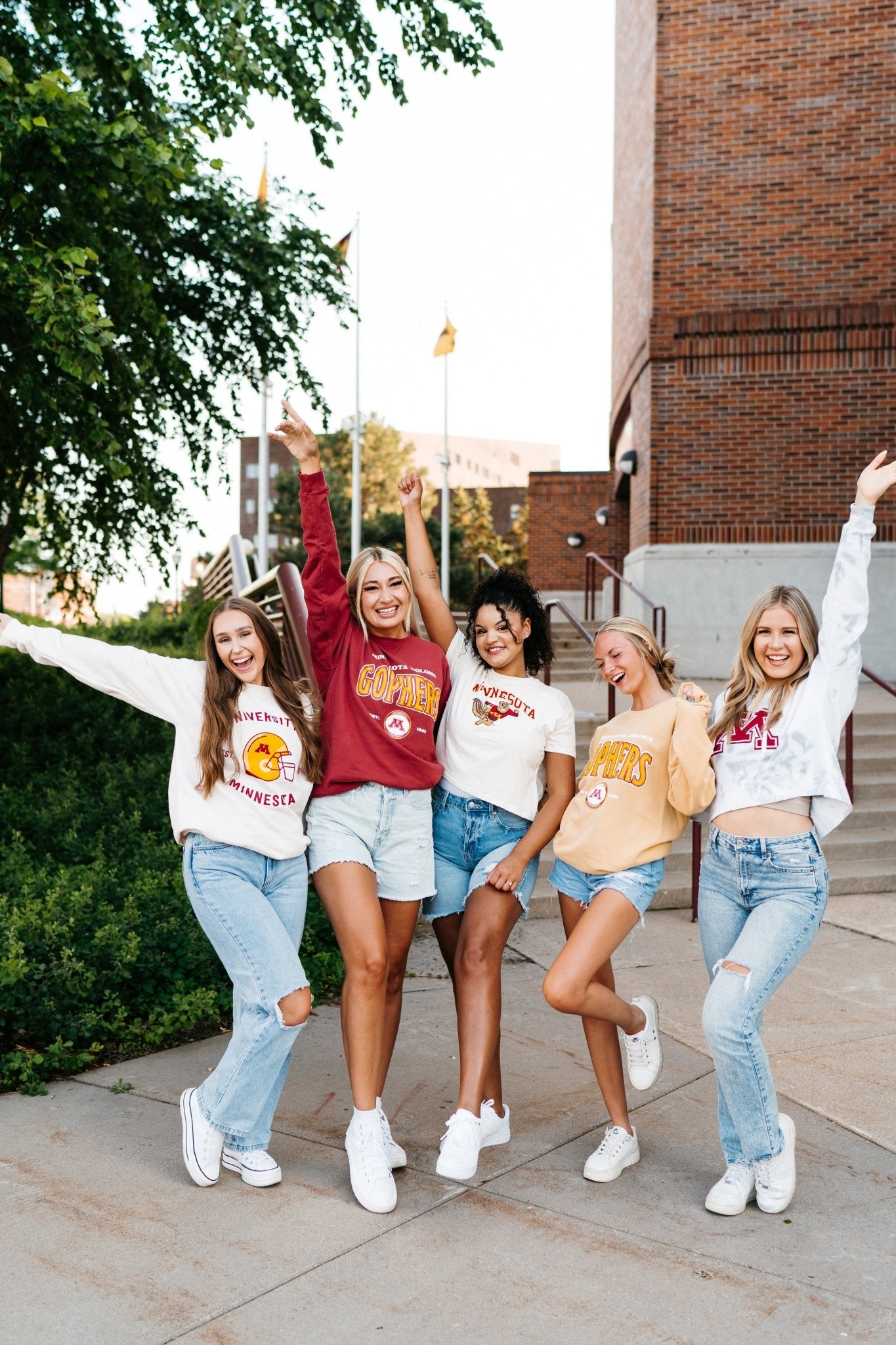 Gophers Vintage Oversized Crew - Fan Girl Clothing